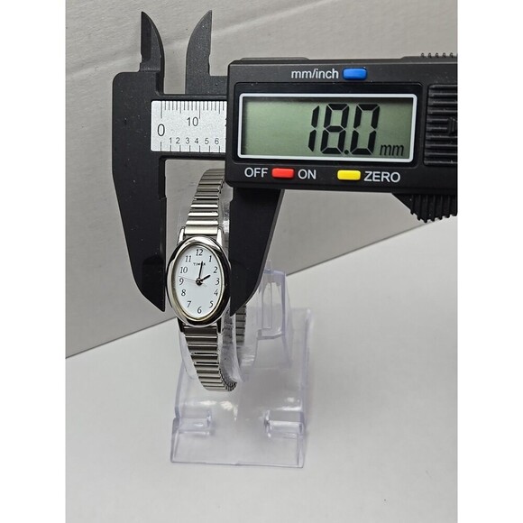 Timex Cavatina Silver Tone Oval Womens Quartz Watch Stretch Band New Battery - Picture 5 of 11